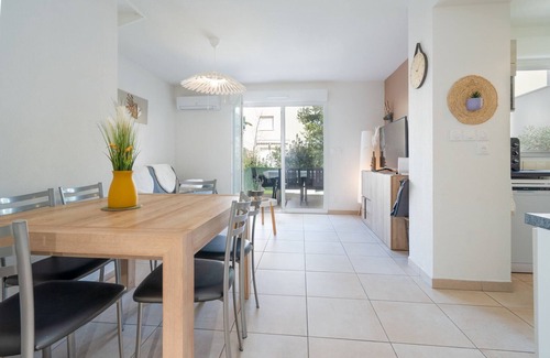 Serignan Villa | Sunny Villa Stay in Sérignan