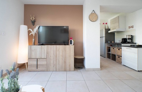 Serignan Villa | Sunny Villa Stay in Sérignan