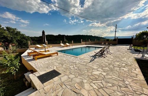 Pricelje House | Sunny village, pool house