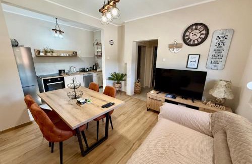 Pricelje House | Sunny village, pool house