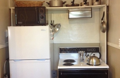 Pocatello Apartment | Sunny vintage style updated apartment - In the Heart of the University District