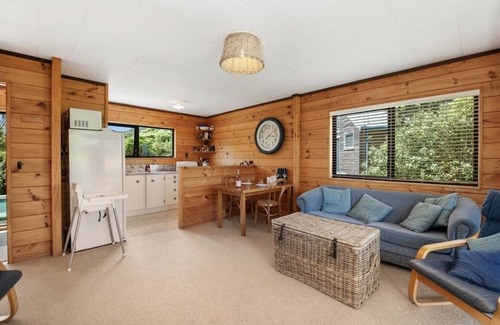 Kuratau House | Sunny, warm and cosy bach in quaint and quiet street, 2 minutes from the lake.