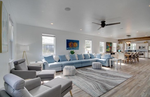 Waveland House | Sunny Waveland Home Rental with Pool Walk to Beach!