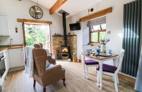 Clitheroe Cottage | SUNNYBROOK COTTAGE, with open fire in Waddington