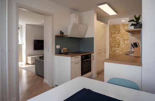 Ljubljana City Centre Apartment | Sunnyside Apartment in the City Center