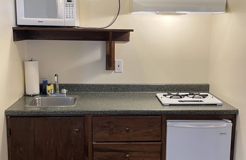 Cooperstown Apartment | Sunnyside Apartment #2, 1 of 3 - 1/2 mile to Dreams Park gate, pool