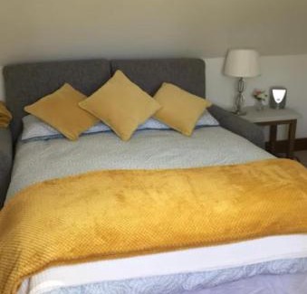 Howlett End Bed & Breakfast | Sunnyside Cottage