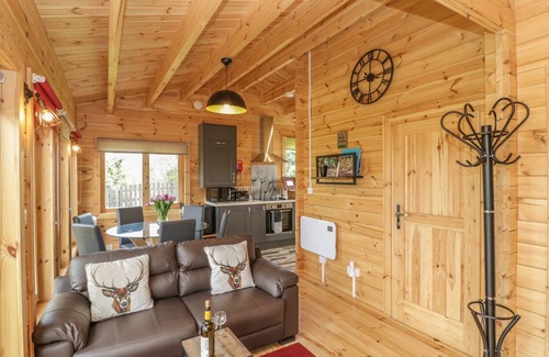 Crewkerne Cabin | Sunnyside Lodge