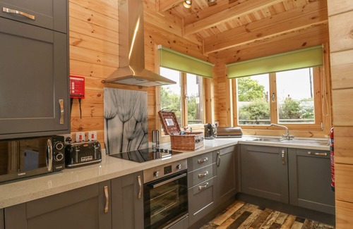 Crewkerne Cabin | Sunnyside Lodge