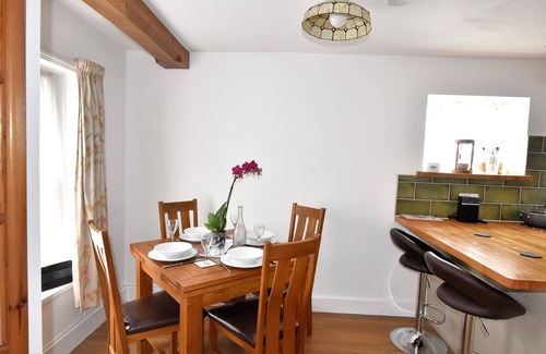 Colyton Cottage | SUNNYSIDE, pet friendly, character holiday cottage in Colyton