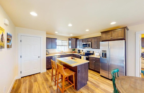 Bozeman House | Sunnyside Suite #1