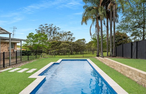 Berry House | Sunnyside Up - Pay 2 Stay 3!