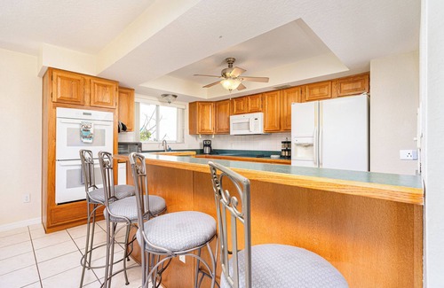 Calulantic House | Sunnyside Up - Pool Home Directly Across from Ocean - 5BR/4BA