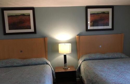 Leamington Hotel | Sunparlor Motel