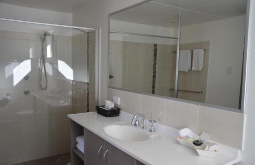 Wilsonton Hotel | Sunray Motor Inn