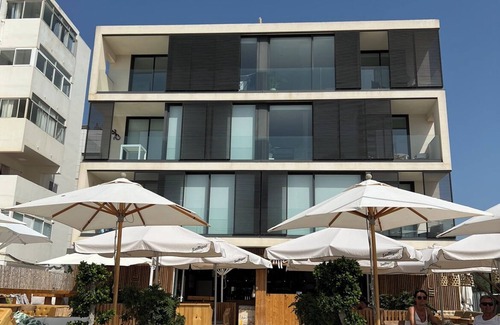 Figueretas Apartment | Sunrise and Seafront apartment in Ibiza