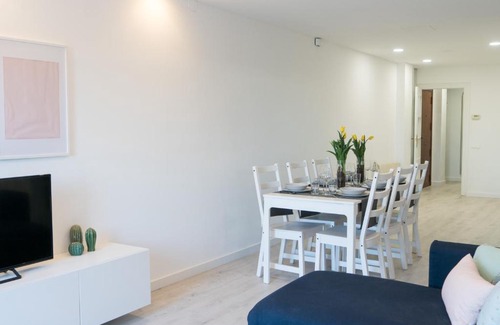 Sant Adria de Besos Apartment | Sunrise Apartment