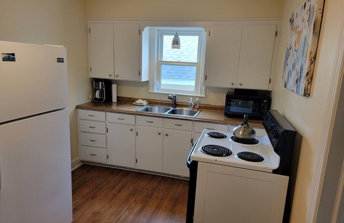 Alpena Apartment | Sunrise Apartment - 2 bedroom with Bay views.