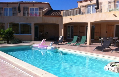 Tournissan Apartment | "Sunrise apartment" at La petite Auberge, 1 - 5 p in a haven of peace!