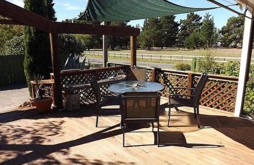 Rarangi House | Sunrise Beach House - Rarangi Holiday House