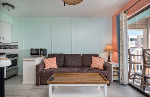North Beach Condo | Sunrise Beach Retreat