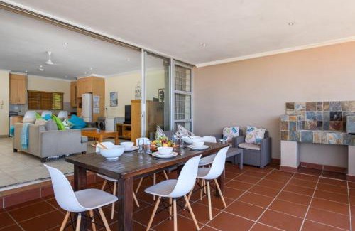 Westbrook Apartment | Sunrise Beach View