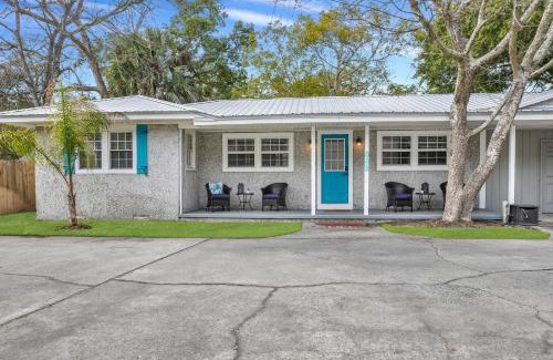 Saint Simons Island House | Sunrise Bliss 3 Bedroom St Simons Island 3 Minutes To Pier