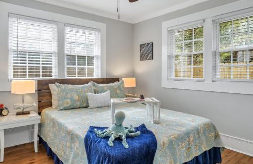 Saint Simons Island House | Sunrise Bliss 3 Bedroom St Simons Island 3 Minutes To Pier