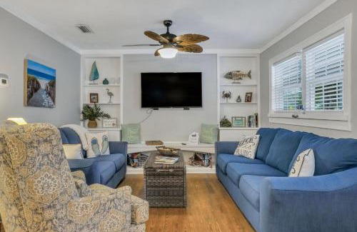 Saint Simons Island House | Sunrise Bliss 3 Bedroom St Simons Island 3 Minutes To Pier