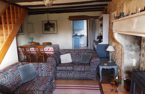 Val de Charente Cottage | Sunrise Cottage & pool, tranquil place, walking distance to bars and restaurants