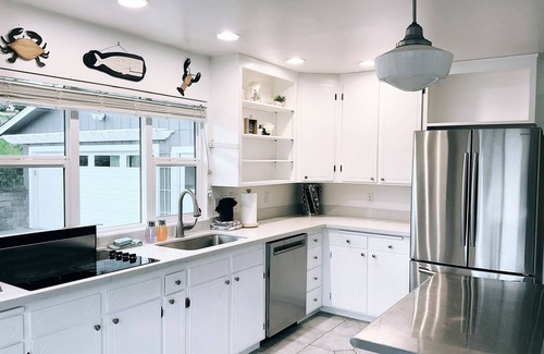 Camano Island House | Sunrise Camano View Retreat: HotTub, Grill, Games, Pet & Family-Friendly!