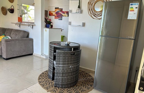 Le Moule House | Sunrise Cottage, directly on the beach