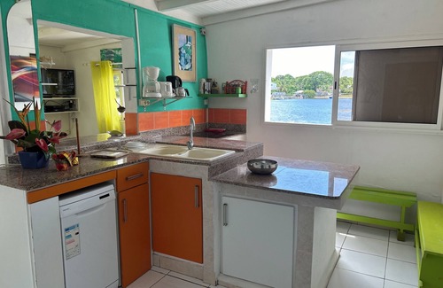 Le Moule House | Sunrise Cottage, directly on the beach