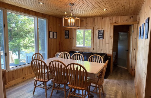 Windermere Cottage | Sunrise Cottage - In the heart of Muskoka