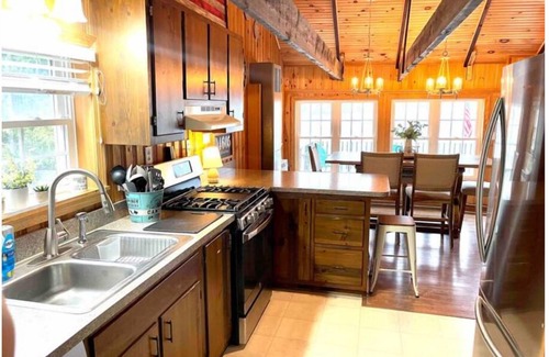 Otis Cottage | Sunrise Cottage on Beech Hill Pond-Close to Acadia