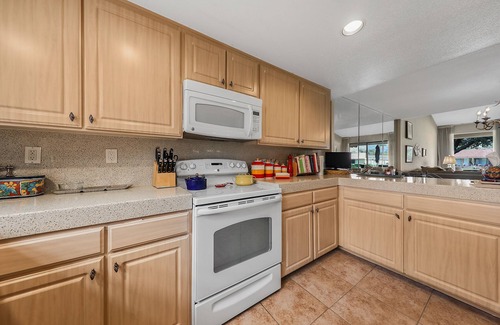 Rancho Mirage House | Sunrise Country Club with Spectacular Mountain, Golf Course and Sunset Views!