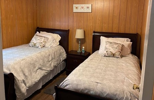 Little Rock House | Sunrise Cozy House -Clean ,Private ,Peaceful- 5 min from the airport , UAMS