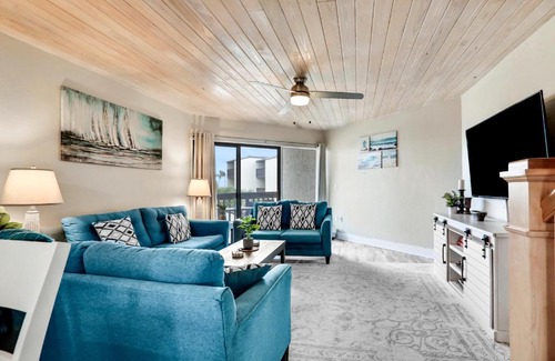 Butler Beach Apartment | Sunrise Escape