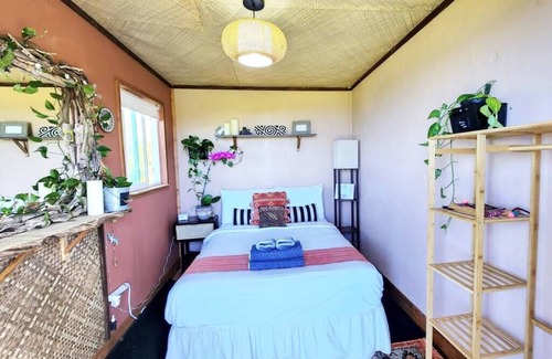 Papaaloa Cabin | Sunrise Farm Retreat Cabin - Farm Stay Hawaii
