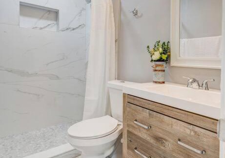 Survey Creek House | Sunrise Getaway