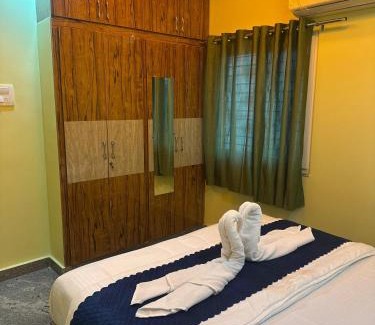 Tirupati Apartment | Sunrise Home Stay