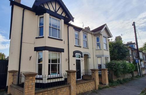 Lowestoft House | Sunrise House