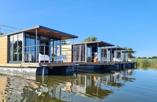 Mielno Apartment | SunRise HouseBoats