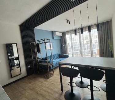 Primorski Apartment | Sunrise l 1BD Sea View l Pool l Free Parking