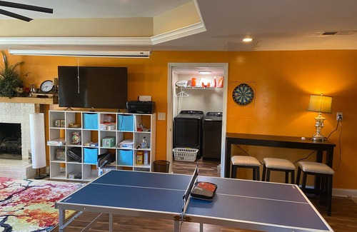 Smithville House | Sunrise + Lake views, and brand new 10 person jacuzzi! Holiday Haven Retreat