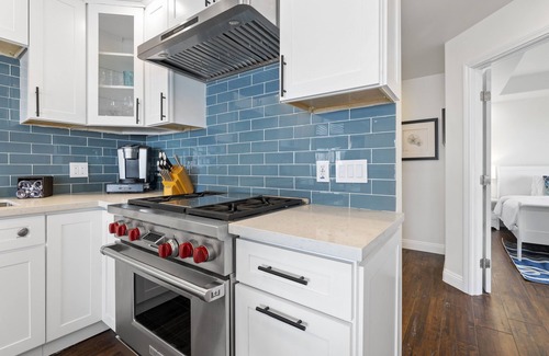 Central Malibu Condo | Sunrise Malibu Road Beachfront Penthouse
