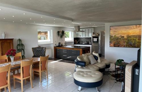 Erlenbrunn Apartment | SUNRISE mit großer Terrasse und Weitblick