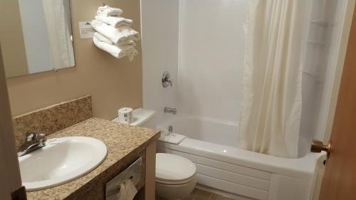 Regina Hotel | Sunrise Motel