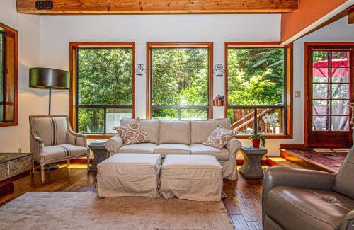 Cazadero House | Sunrise Mountain Retreat