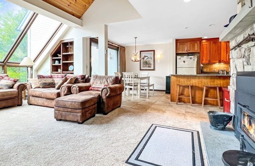 Central Vermont- Killington House | Sunrise Mountain Village by RedAwning